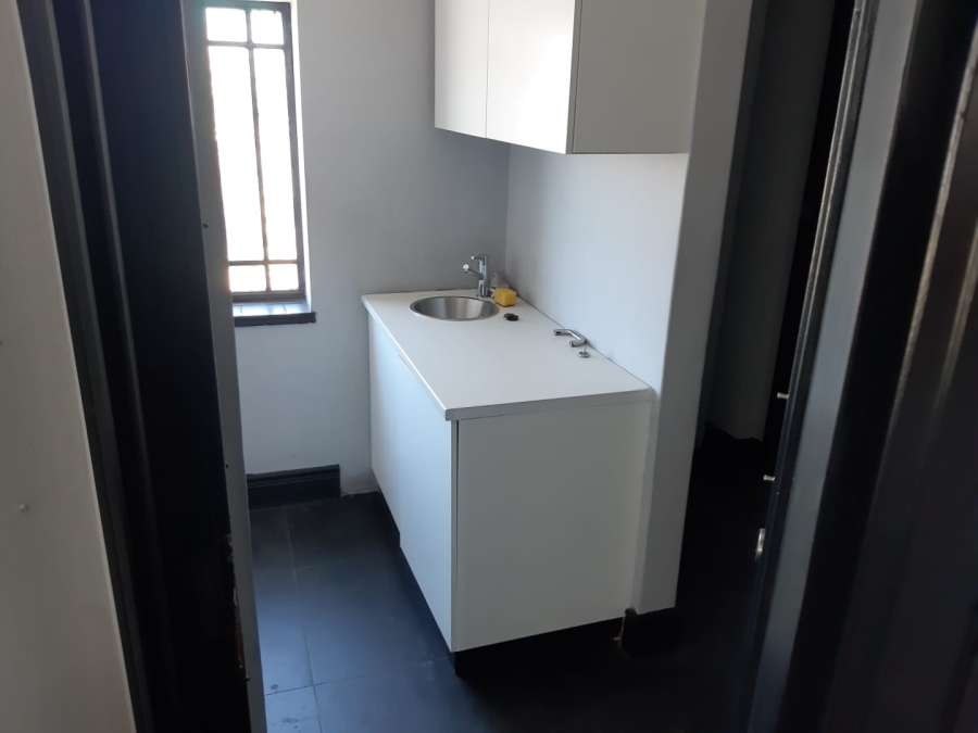 To Let Commercial Property for Rent in Woodstock Western Cape
